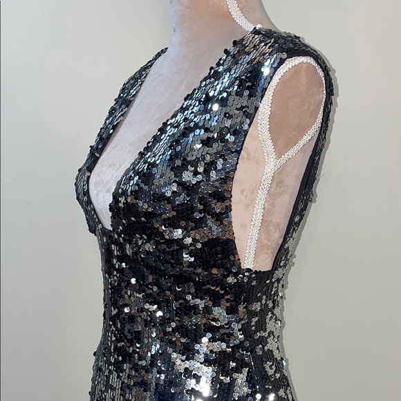 Rachel Zoe Black & Silver Sequin Sleeveless Plunge Neckline Women’s Dress - Picture 7 of 12